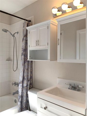 5244 6TH AVENUE N, St Petersburg, FL 33710