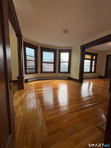 788 Elm Street Floor 1, New Haven, CT 06511
