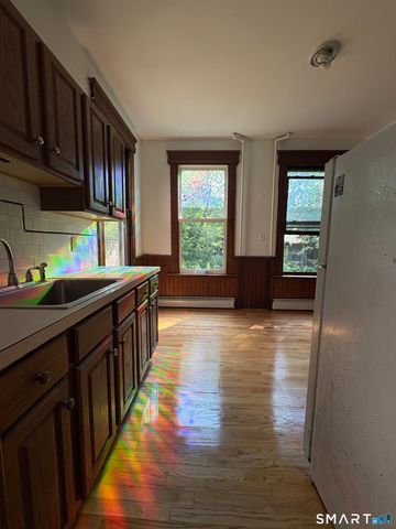 788 Elm Street Floor 1, New Haven, CT 06511