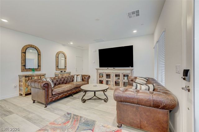 904 Adair Grove Lane, Las Vegas, NV 89138