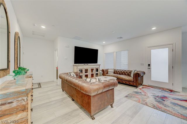 904 Adair Grove Lane, Las Vegas, NV 89138