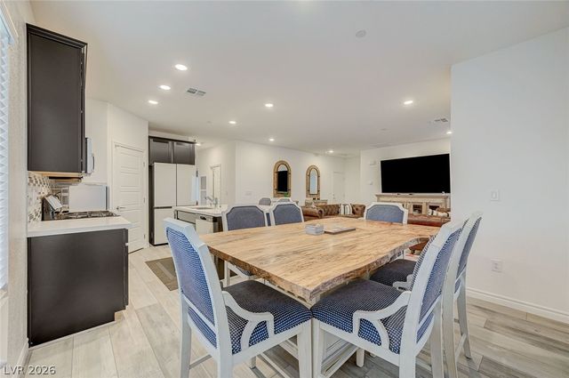 904 Adair Grove Lane, Las Vegas, NV 89138