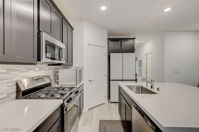 904 Adair Grove Lane, Las Vegas, NV 89138