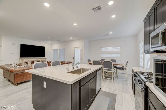 904 Adair Grove Lane, Las Vegas, NV 89138