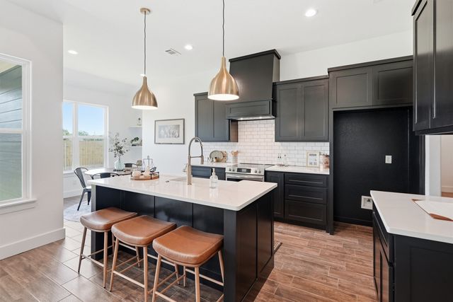 809 Lavender Court, Tolar, TX 76476