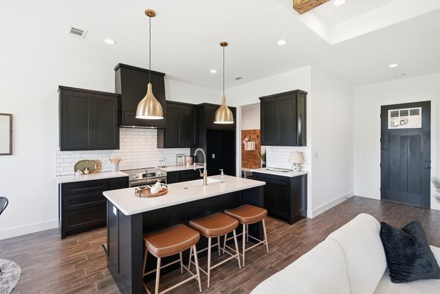 809 Lavender Court, Tolar, TX 76476