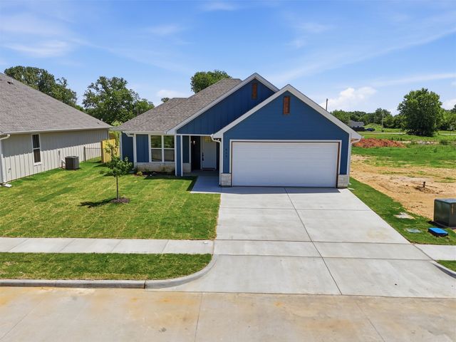 809 Lavender Court, Tolar, TX 76476