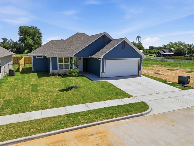 809 Lavender Court, Tolar, TX 76476