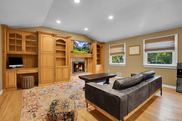 649 S Pascack Road, Spring Valley, NY 10977