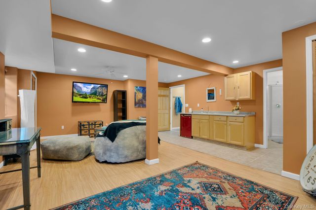 649 S Pascack Road, Spring Valley, NY 10977