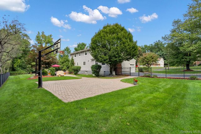649 S Pascack Road, Spring Valley, NY 10977