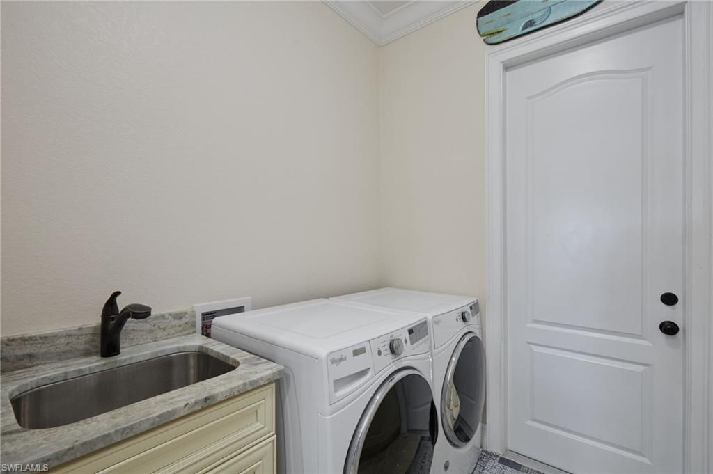 Image 32 of property listing at 2509 SW 25th AVE, Cape Coral, FL 33914