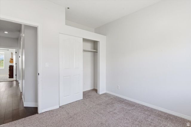 4921 W WOODRIDGE DR, South Jordan, UT 84009