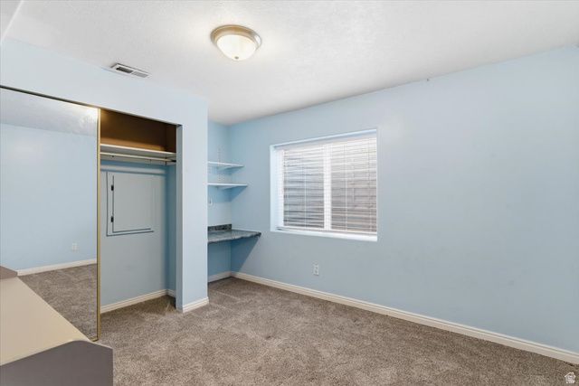 4921 W WOODRIDGE DR, South Jordan, UT 84009