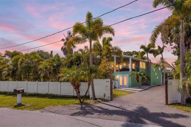 815 2ND AVENUE NW, Ruskin, FL 33570