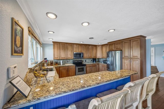 815 2ND AVENUE NW, Ruskin, FL 33570