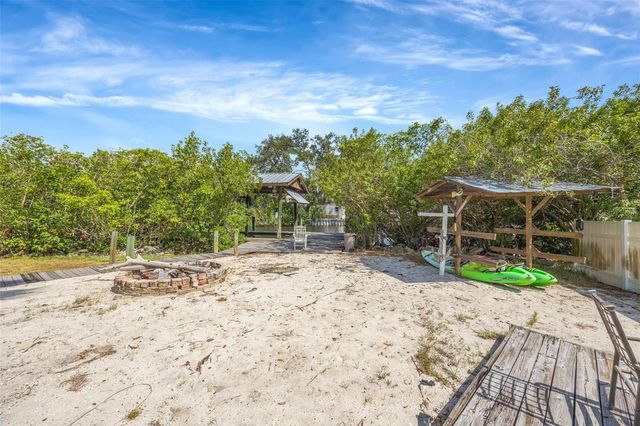 815 2ND AVENUE NW, Ruskin, FL 33570