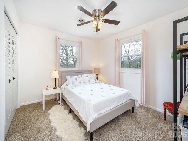 103 Oakwood Place 4, Hendersonville, NC 28792