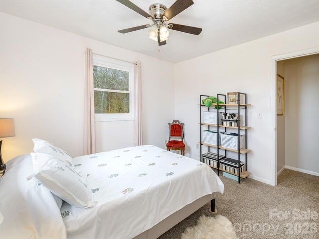 103 Oakwood Place 4, Hendersonville, NC 28792