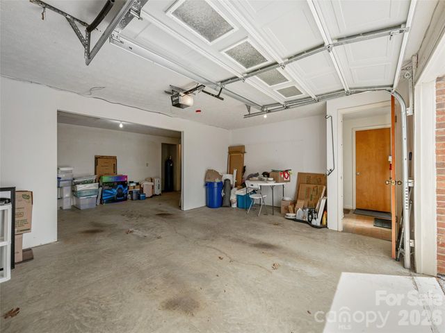 103 Oakwood Place 4, Hendersonville, NC 28792