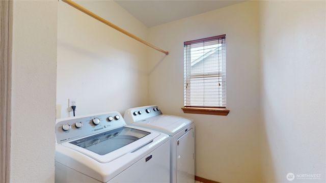 10415 Brighton Street SE, Yelm, WA 98597