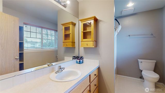 10415 Brighton Street SE, Yelm, WA 98597