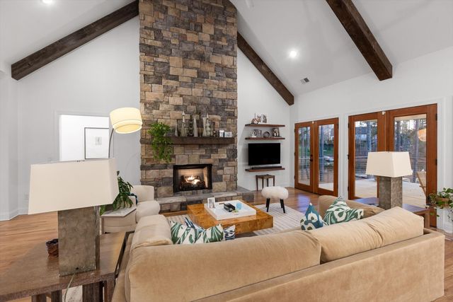 10866 Lost Lake Circle, Ooltewah, TN 37363