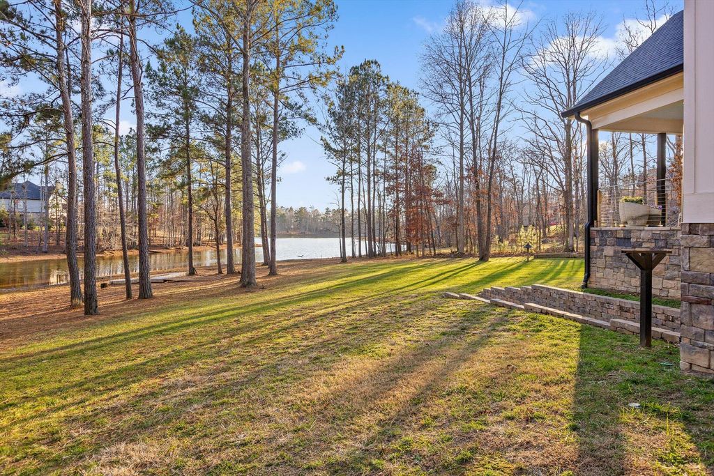 10866 Lost Lake Circle, Ooltewah, TN 37363