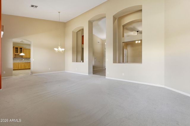 8056 W LOUISE Drive, Peoria, AZ 85383