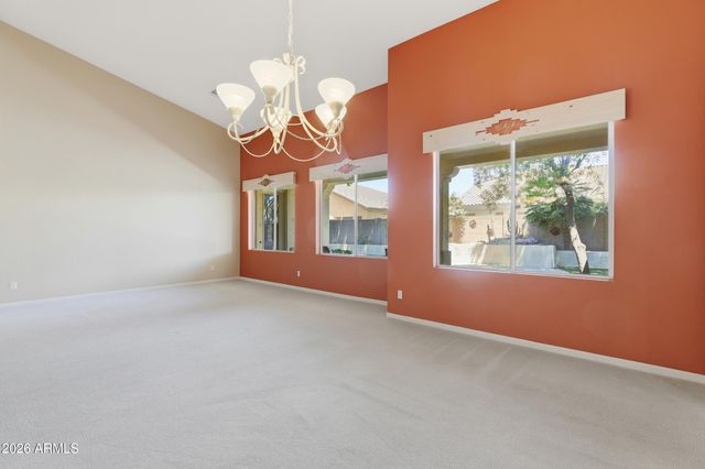 8056 W LOUISE Drive, Peoria, AZ 85383