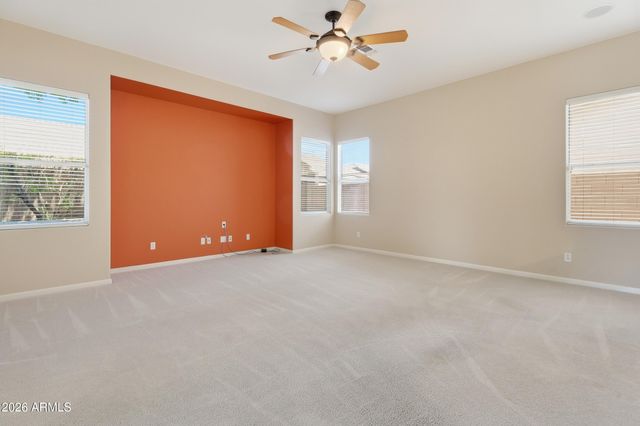 8056 W LOUISE Drive, Peoria, AZ 85383
