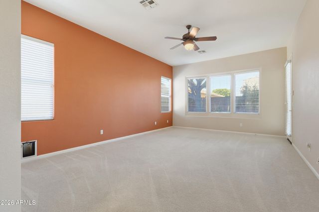 8056 W LOUISE Drive, Peoria, AZ 85383