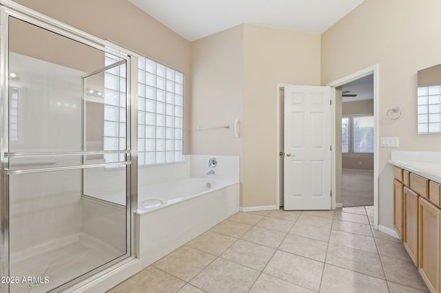 8056 W LOUISE Drive, Peoria, AZ 85383
