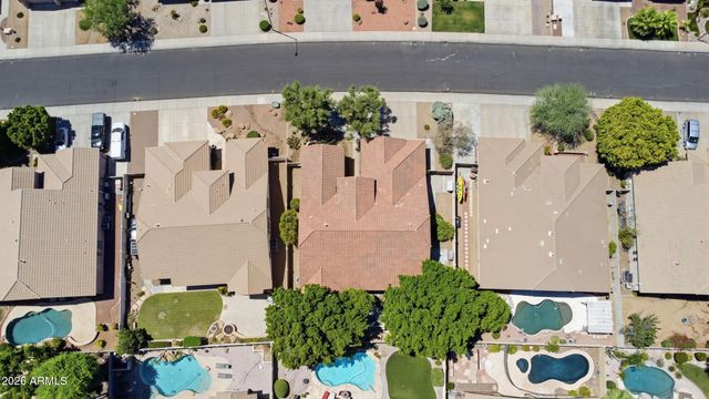 8056 W LOUISE Drive, Peoria, AZ 85383