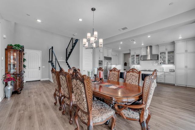 4785 Villa Verde Dr, Folsom, CA 95630