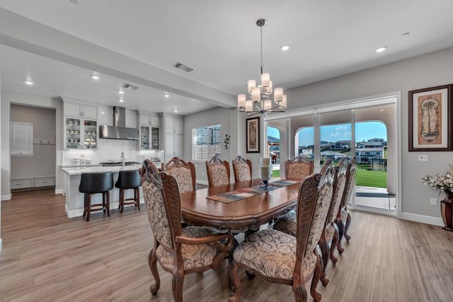 4785 Villa Verde Dr, Folsom, CA 95630