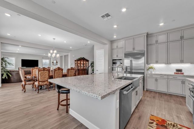 4785 Villa Verde Dr, Folsom, CA 95630