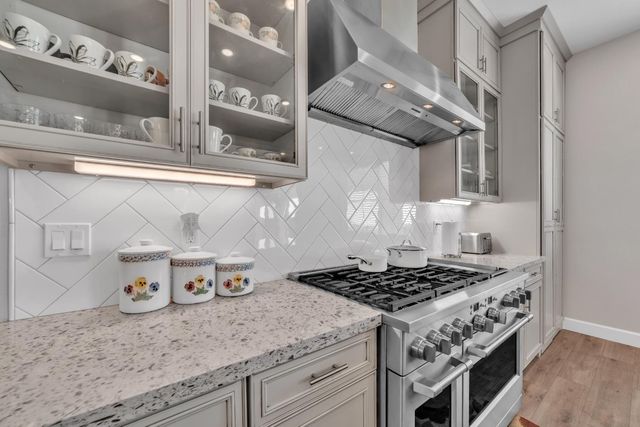 4785 Villa Verde Dr, Folsom, CA 95630