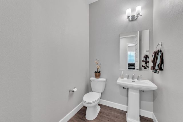 4785 Villa Verde Dr, Folsom, CA 95630