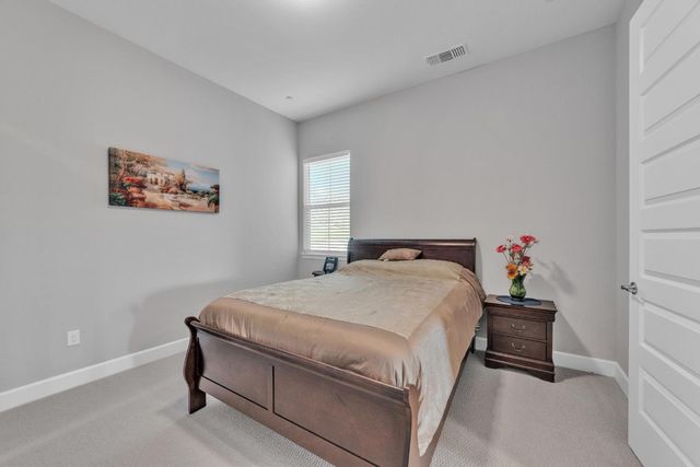 4785 Villa Verde Dr, Folsom, CA 95630