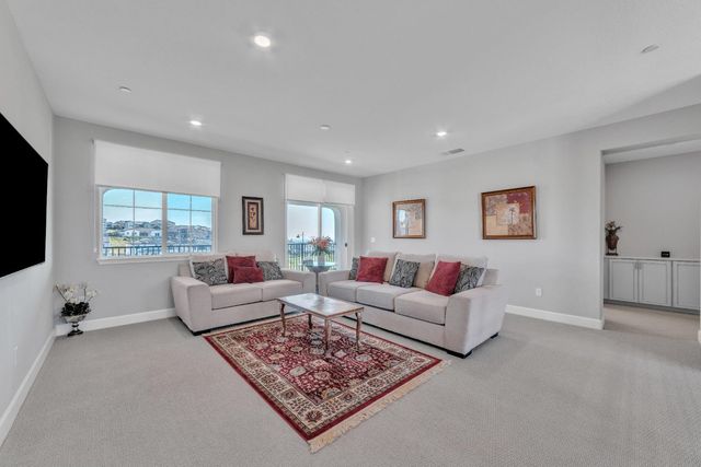 4785 Villa Verde Dr, Folsom, CA 95630