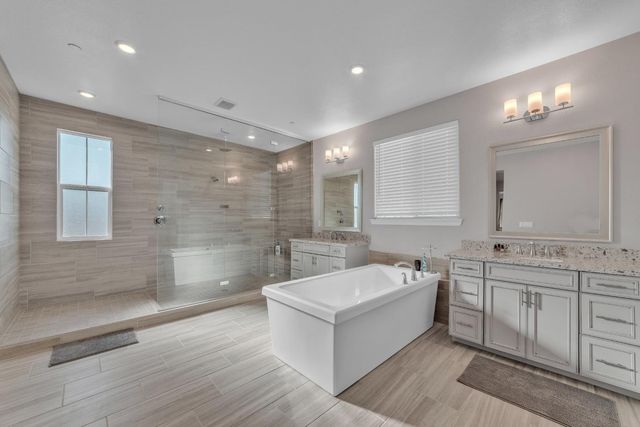 4785 Villa Verde Dr, Folsom, CA 95630