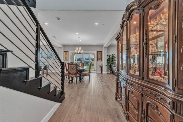 4785 Villa Verde Dr, Folsom, CA 95630