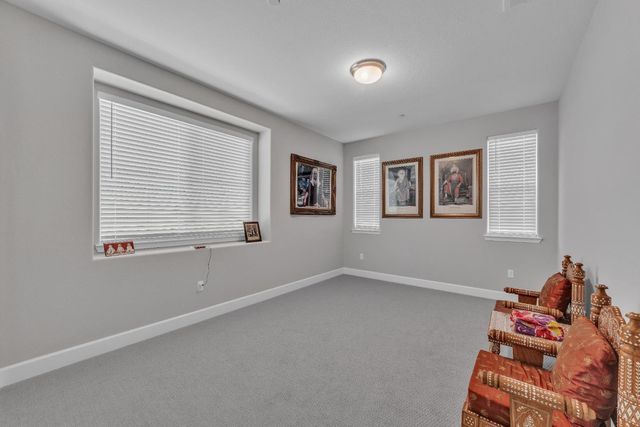 4785 Villa Verde Dr, Folsom, CA 95630