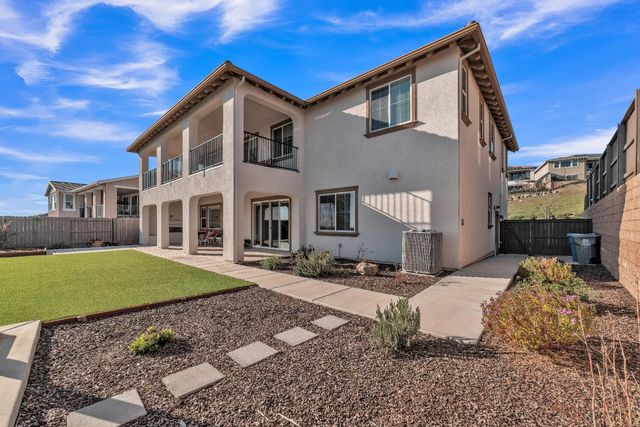 4785 Villa Verde Dr, Folsom, CA 95630