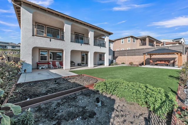 4785 Villa Verde Dr, Folsom, CA 95630