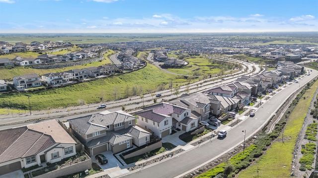 4785 Villa Verde Dr, Folsom, CA 95630