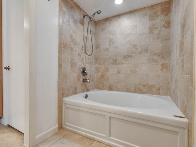 14325 Lost Meadow Lane, Houston, TX 77079