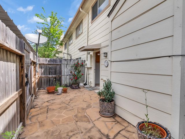 14325 Lost Meadow Lane, Houston, TX 77079