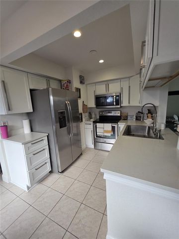 16638 BRIGADOON DRIVE, Tampa, FL 33618
